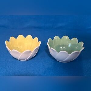 🔥Set of Two Vintage Fire-King Anchor Hocking Lotus Blossom Bowls🔥